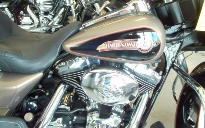 2005 Harley-Davidson® FLHTC - Electra Glide® Classic