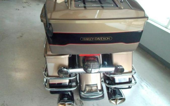 2005 Harley-Davidson® FLHTC - Electra Glide® Classic