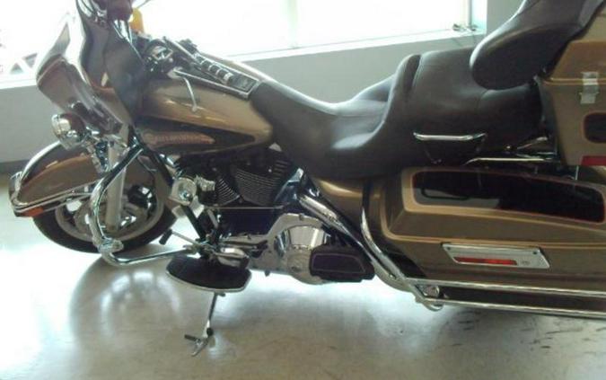 2005 Harley-Davidson® FLHTC - Electra Glide® Classic