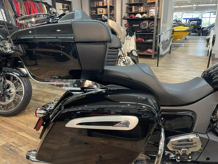 2023 Indian Motorcycle® Pursuit Limited Black Metallic