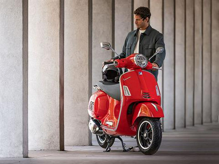 2023 Vespa GTS Super 300