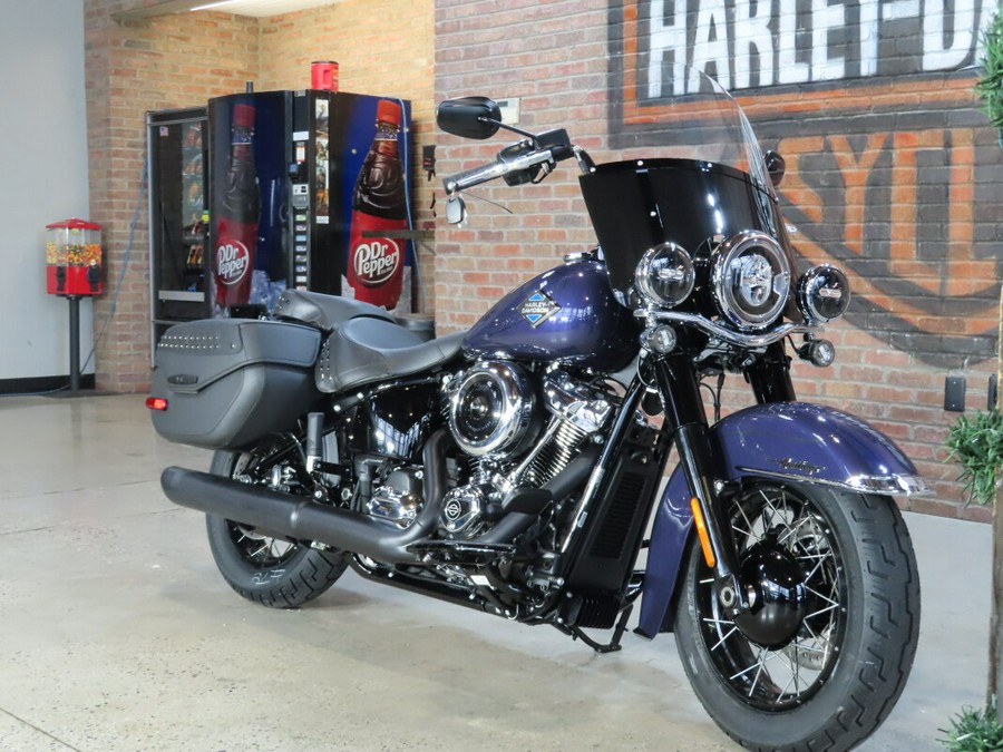 2026 Harley-Davidson® FLHC Heritage Classic®