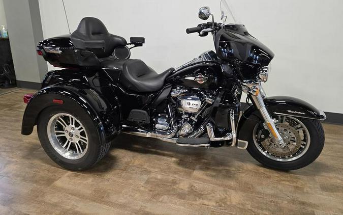 2022 Harley-Davidson® FLHTCUTG - Tri Glide® Ultra
