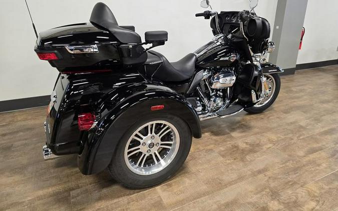 2022 Harley-Davidson® FLHTCUTG - Tri Glide® Ultra