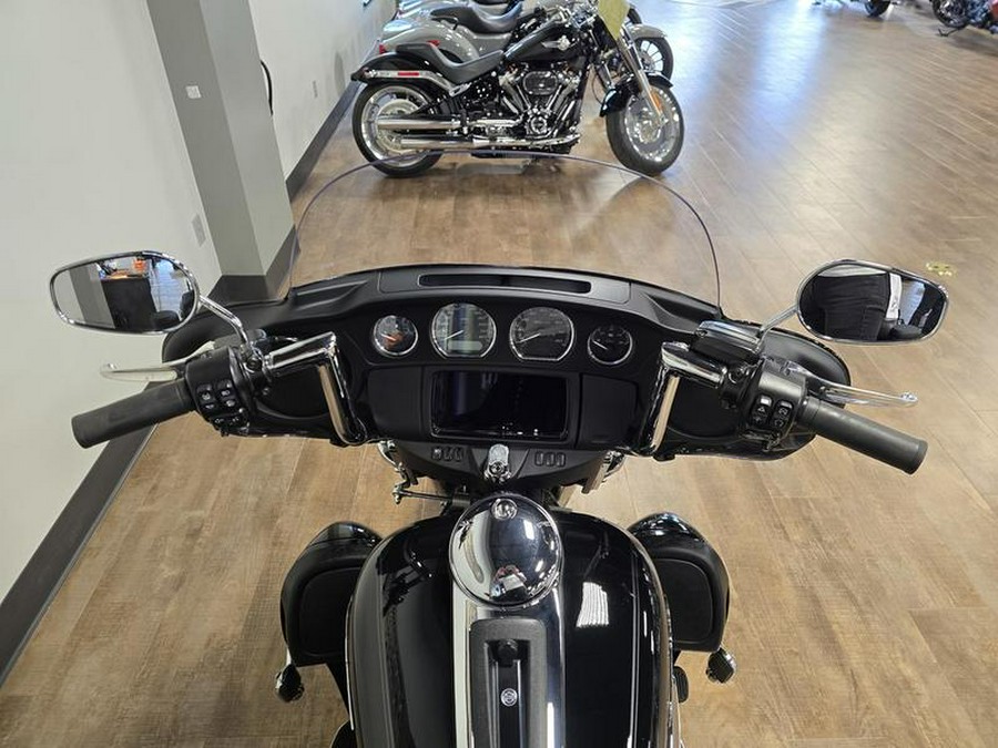 2022 Harley-Davidson® FLHTCUTG - Tri Glide® Ultra