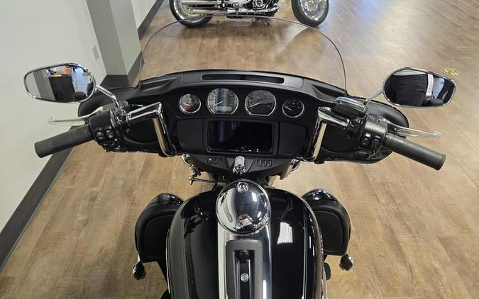 2022 Harley-Davidson® FLHTCUTG - Tri Glide® Ultra