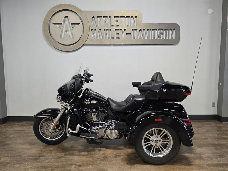 2022 Harley-Davidson® FLHTCUTG - Tri Glide® Ultra