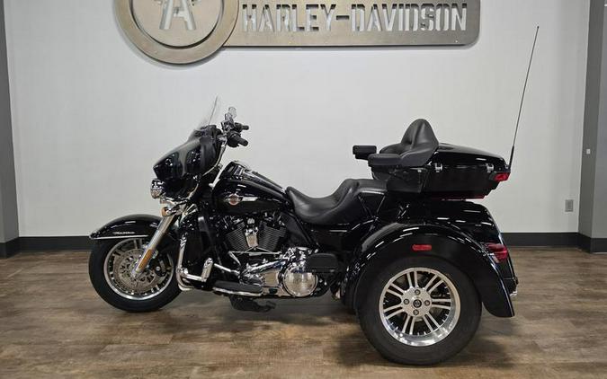 2022 Harley-Davidson® FLHTCUTG - Tri Glide® Ultra