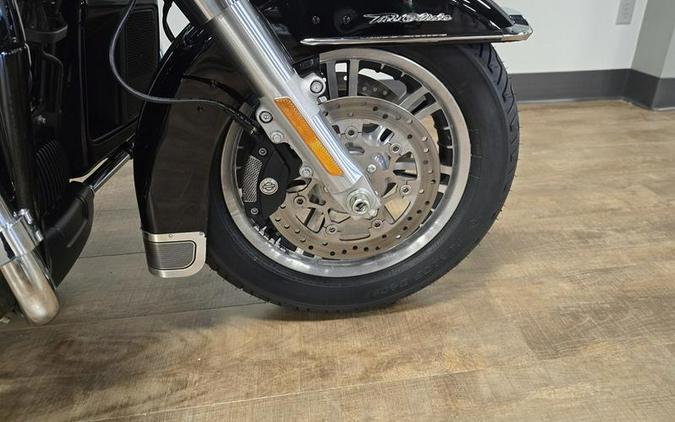 2022 Harley-Davidson® FLHTCUTG - Tri Glide® Ultra