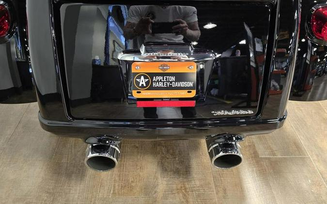 2022 Harley-Davidson® FLHTCUTG - Tri Glide® Ultra