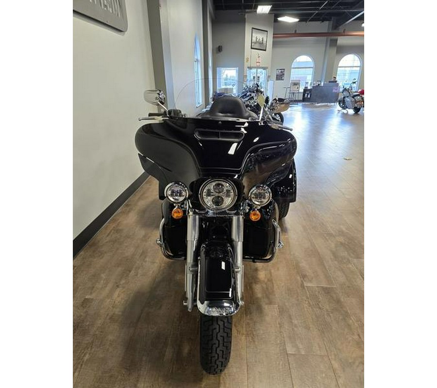 2022 Harley-Davidson® FLHTCUTG - Tri Glide® Ultra