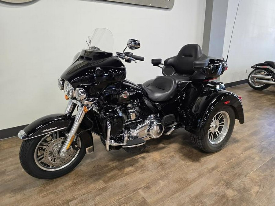 2022 Harley-Davidson® FLHTCUTG - Tri Glide® Ultra