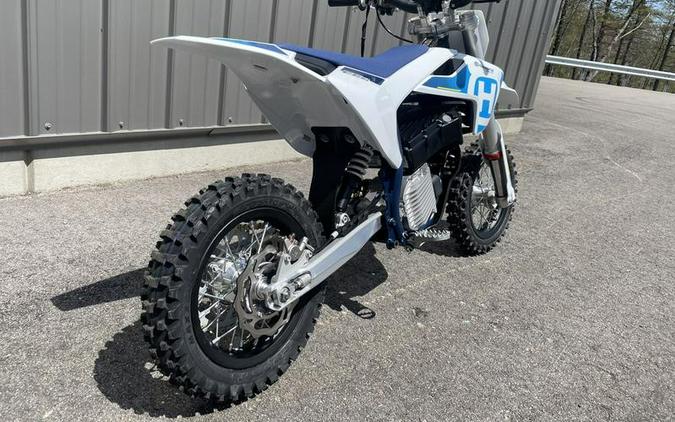 2024 Husqvarna Motorcycles EE3