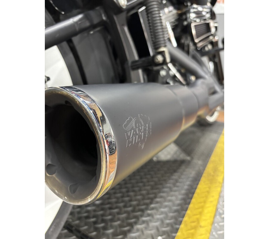 2011 Harley-Davidson® Blackline® BLACK W/PINSTRIPE