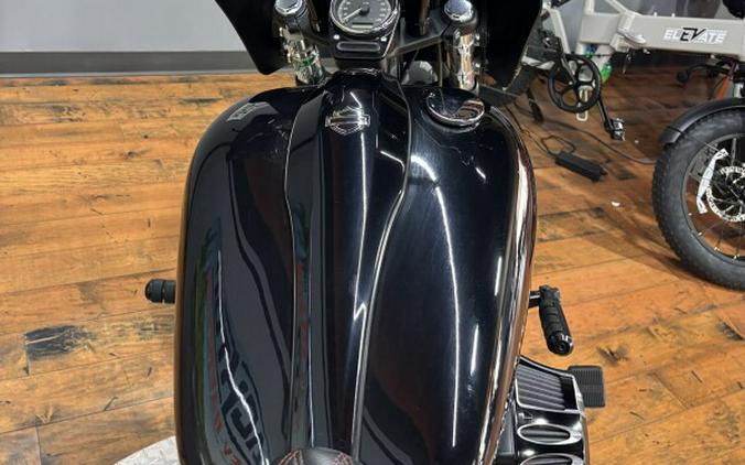 2011 Harley-Davidson® Blackline® BLACK W/PINSTRIPE
