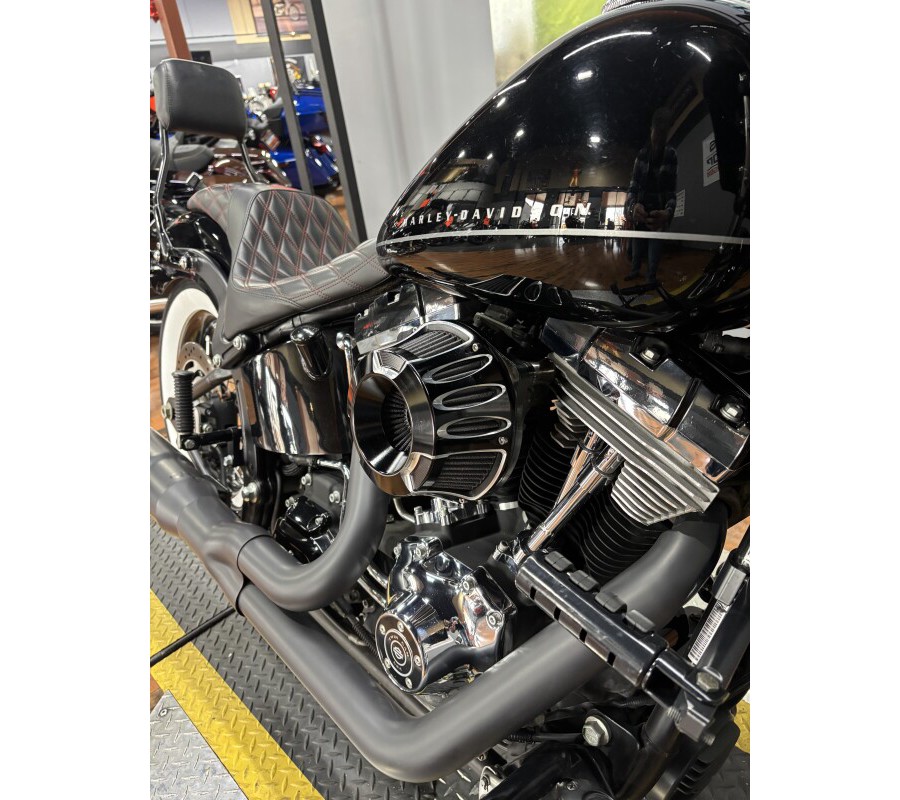 2011 Harley-Davidson® Blackline® BLACK W/PINSTRIPE