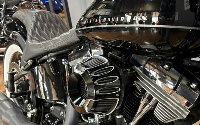2011 Harley-Davidson® Blackline® BLACK W/PINSTRIPE