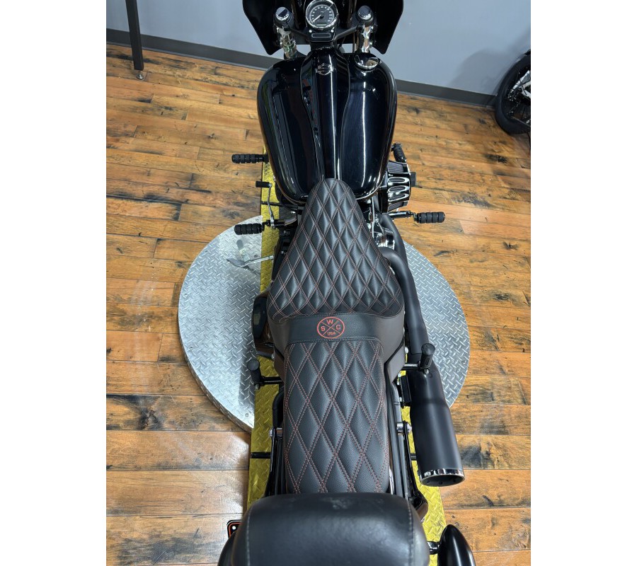 2011 Harley-Davidson® Blackline® BLACK W/PINSTRIPE