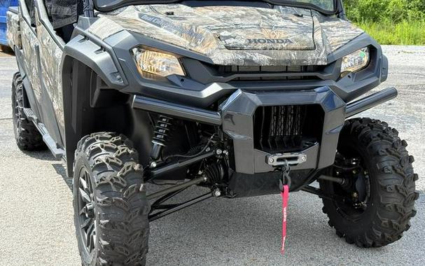 2025 Honda® Pioneer 1000-6 Deluxe Crew TrueTimber Atera Camo