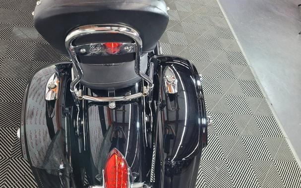 2017 INDIAN CHIEFTAIN (BLACK PEA