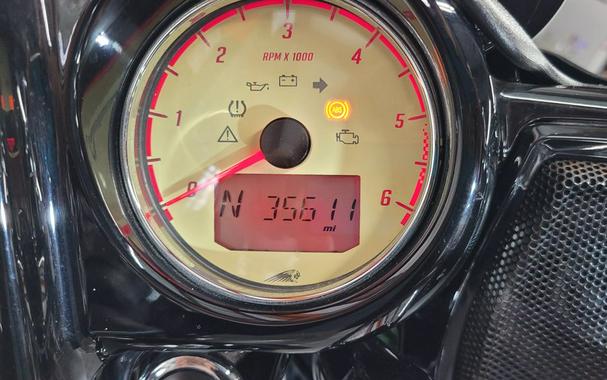 2017 INDIAN CHIEFTAIN (BLACK PEA