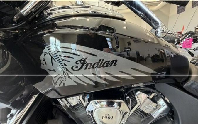2022 Indian Motorcycle® Challenger® Limited Black Metallic