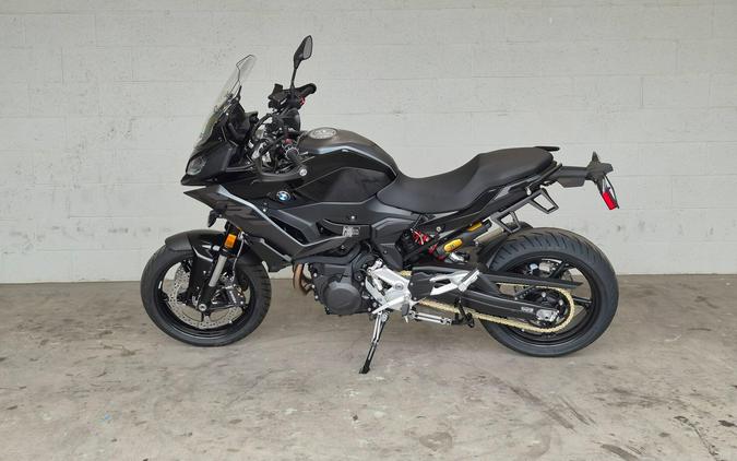 2026 BMW F 900 XR