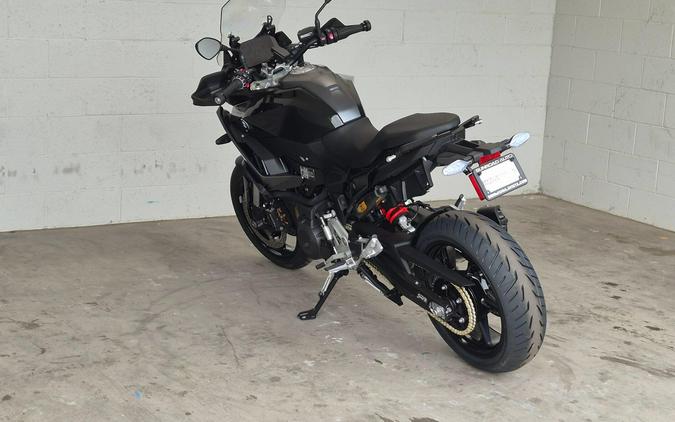 2026 BMW F 900 XR