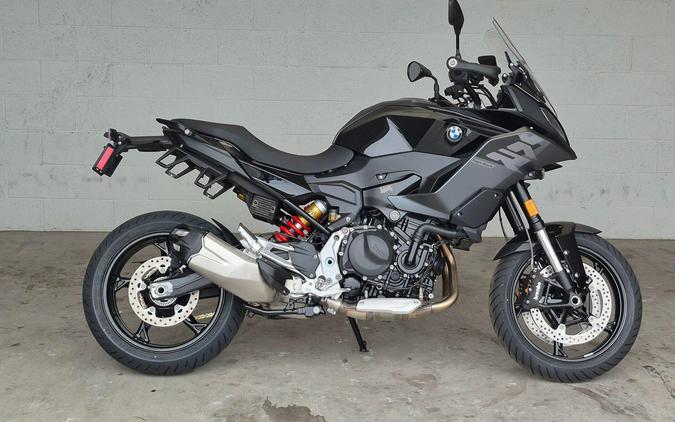 2026 BMW F 900 XR
