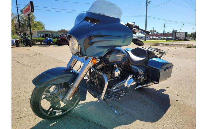 2014 STREET GLIDE - Harley-Davidson®