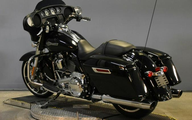 2022 Harley-Davidson Street Glide