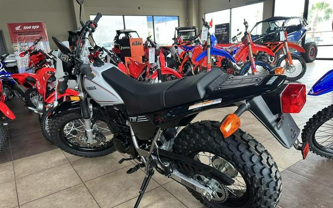 2027 Yamaha TW200