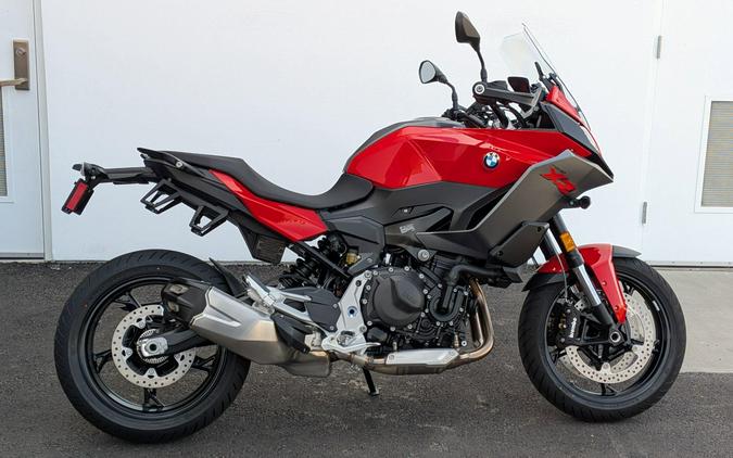 2026 BMW F 900 XR