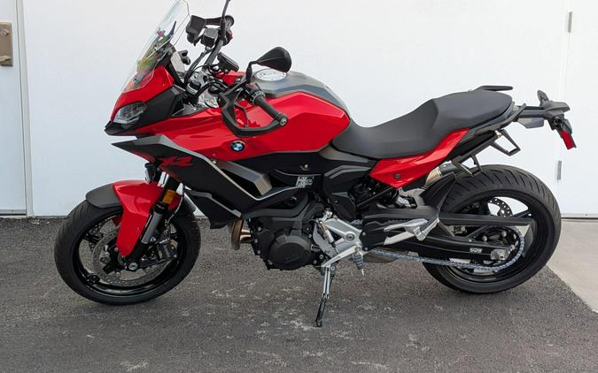 2026 BMW F 900 XR
