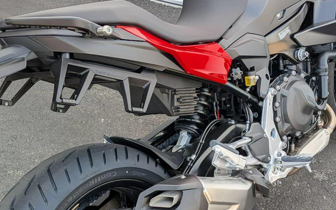 2026 BMW F 900 XR