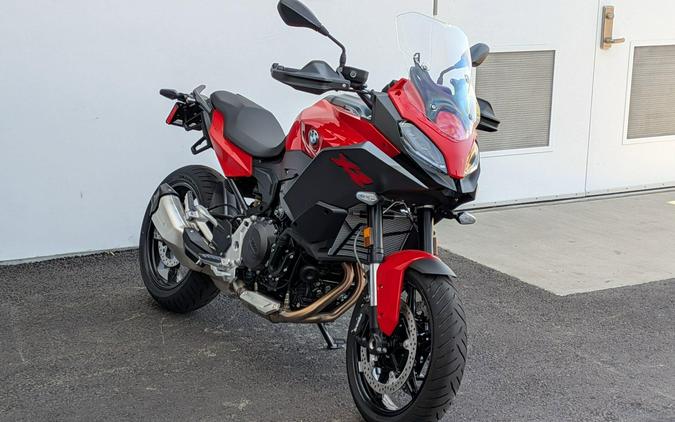 2026 BMW F 900 XR