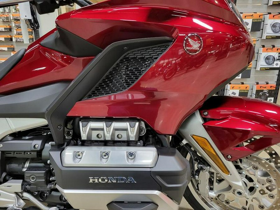2018 Honda® Gold Wing Candy Ardent Red