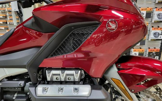 2018 Honda® Gold Wing Candy Ardent Red