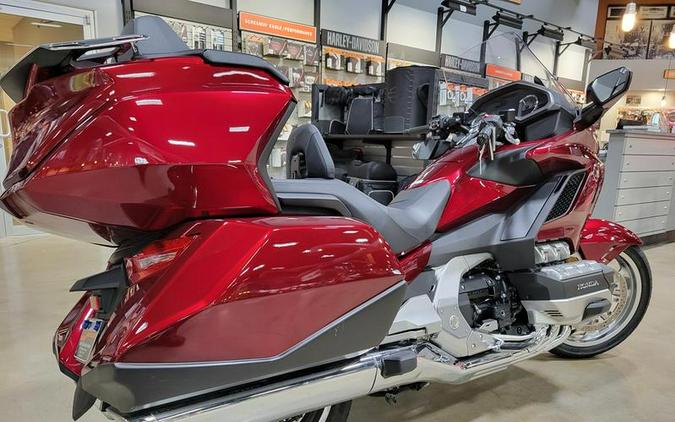 2018 Honda® Gold Wing Candy Ardent Red