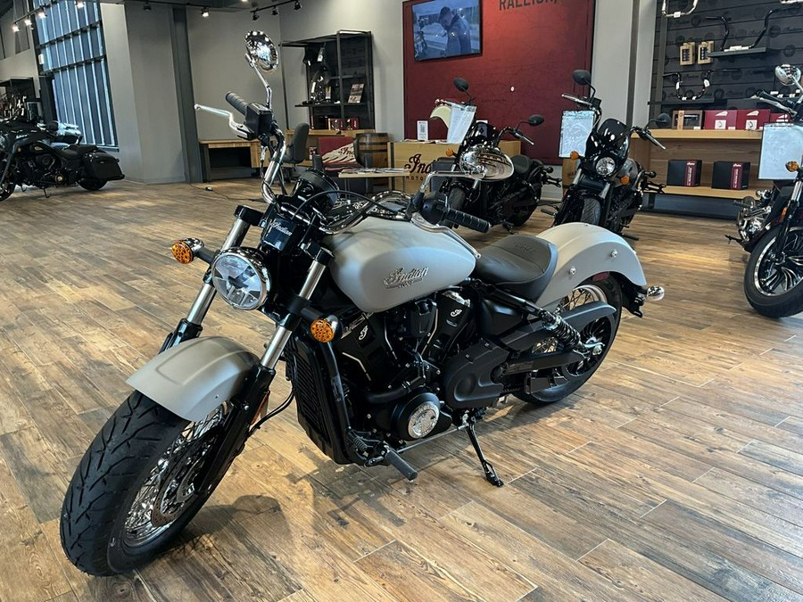 2025 Indian Motorcycle® Scout® Classic Limited +Tech Silver Quartz Smoke