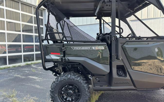 2026 Honda Pioneer 1000-5 Deluxe