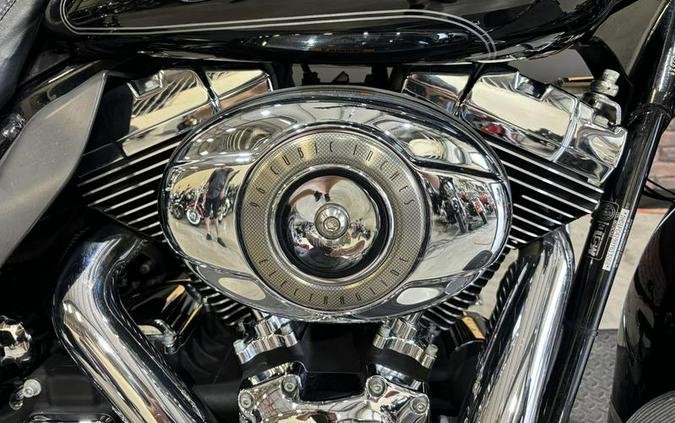 2009 Harley-Davidson® FLHTCU - Ultra Classic® Electra Glide®