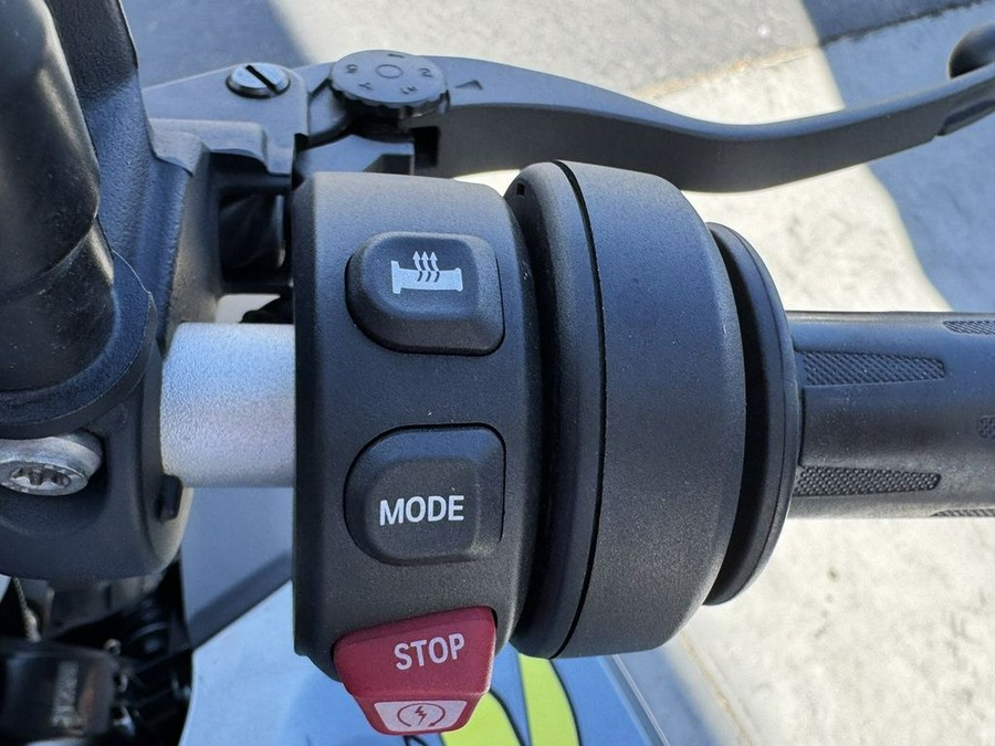 2023 BMW F 900 R Exclusive