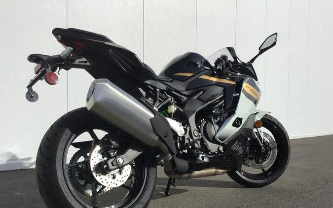 2026 Kawasaki Ninja® ZX™-4RR ABS