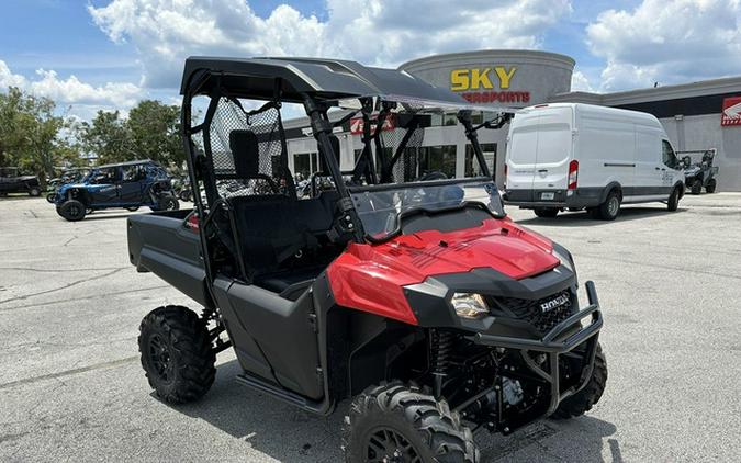 2025 Honda Pioneer 700 Deluxe