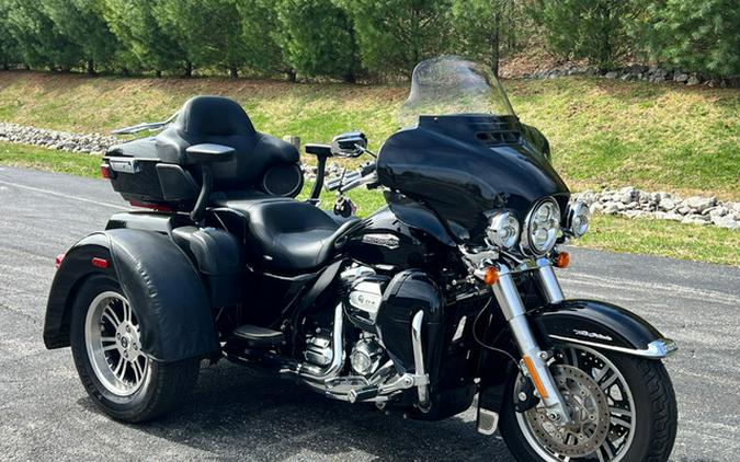 2021 Harley-Davidson Trike FLHTCUTG - Tri Glide Ultra