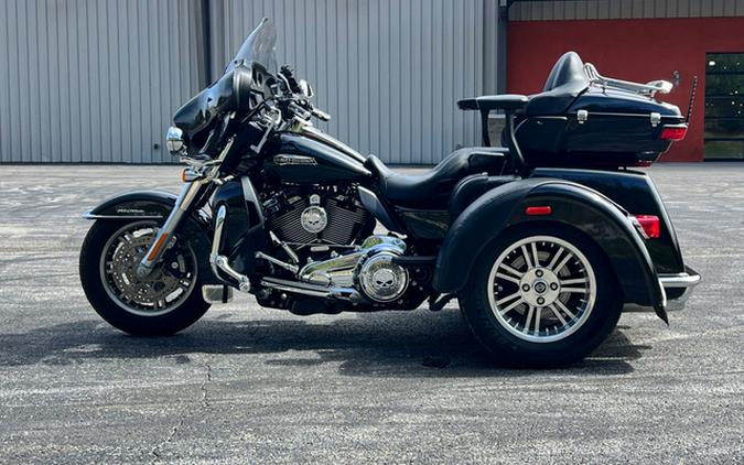 2021 Harley-Davidson Trike FLHTCUTG - Tri Glide Ultra