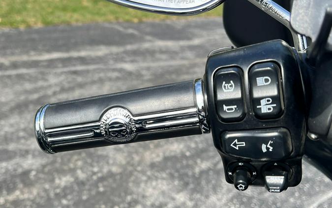 2021 Harley-Davidson Trike FLHTCUTG - Tri Glide Ultra