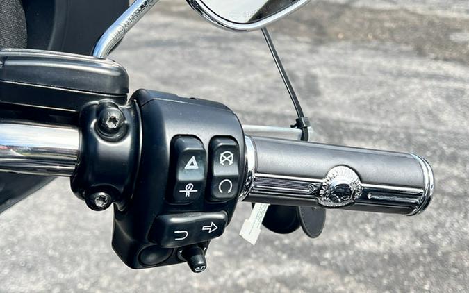 2021 Harley-Davidson Trike FLHTCUTG - Tri Glide Ultra