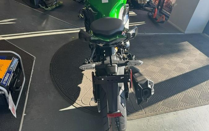 2025 Kawasaki Ninja 1100SX SE ABS